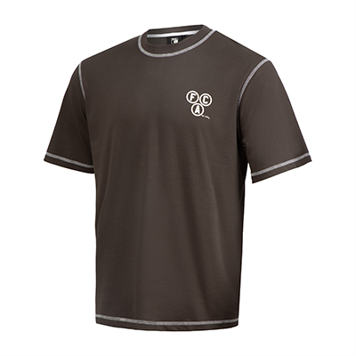 Braunes T-Shirt, vorne