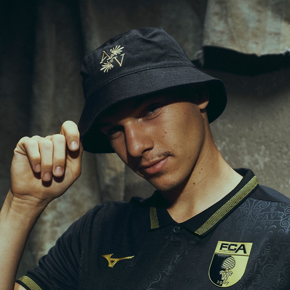 Buckethat_1.jpg