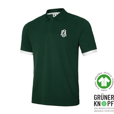 Dunkelgrünes Polo mit weißem FCA-Wappen und weißen Ärmelbündchen (Vorderansicht).