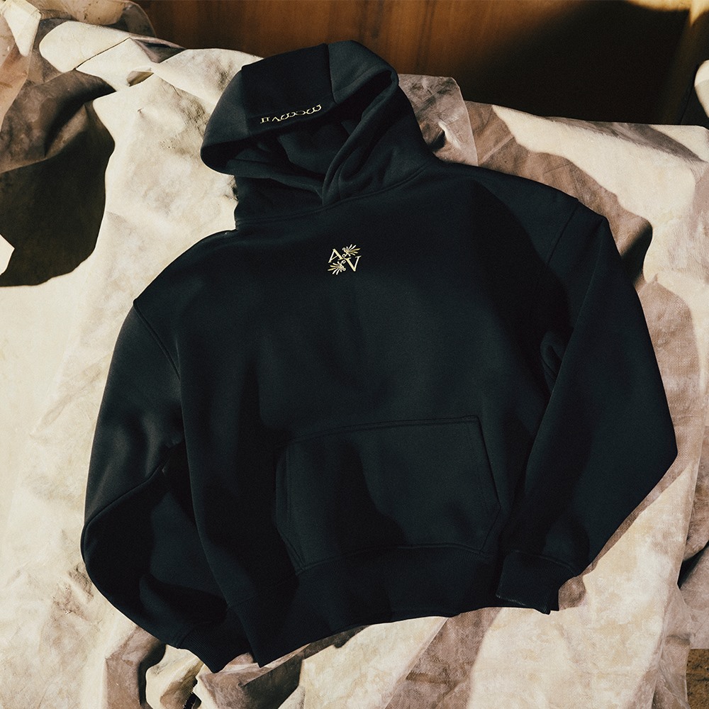 Hoodie_AV_5.jpg