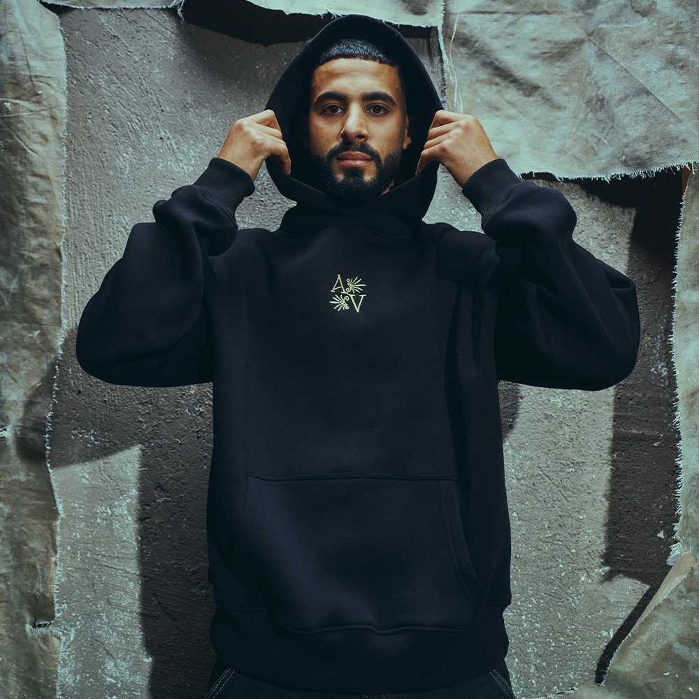 Hoodie_AV_3.jpg