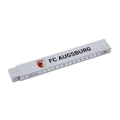 FCA Zollstock in weiß mit farbigem FCA Wappen und schwarzem FC Augsburg Schriftzug darauf